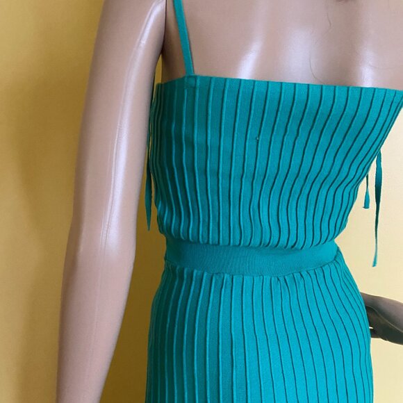 Ribbed knit spaghetti straps tie at shoulder midi dress is soft green - Picture 8 of 8